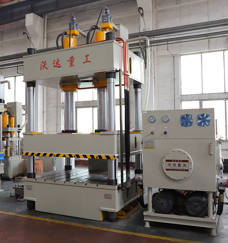 電動車擋風闆液壓機