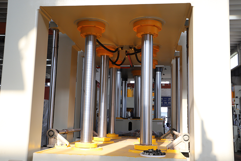 建築隔溫新型材料成型機