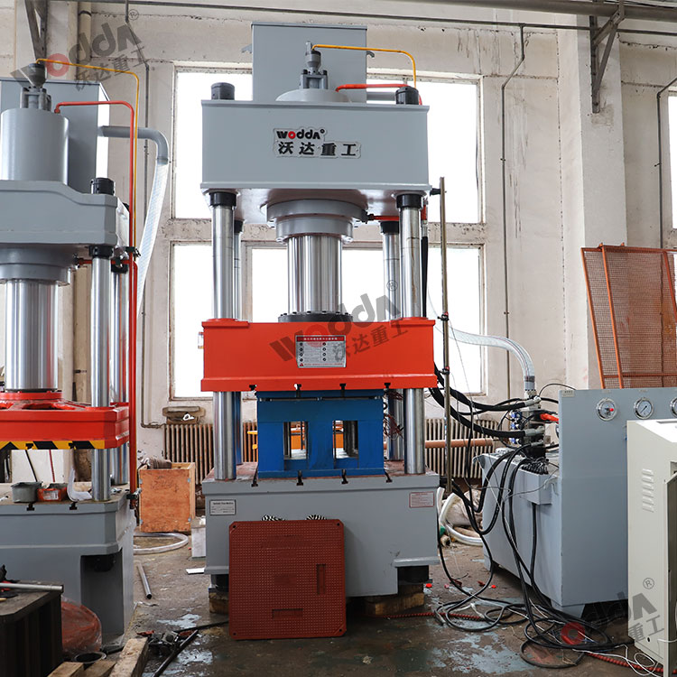 315噸樹脂井蓋成型液壓機 315噸樹脂井蓋成型液壓機