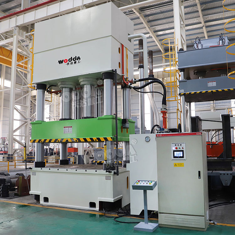 1000噸三梁四柱液壓機(塑料托盤成型液壓機) 1000噸三梁四柱液壓機(塑料托盤成型液壓機)