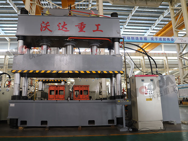 630噸複合漏糞闆成型液壓機 630噸複合漏糞闆成型液壓機