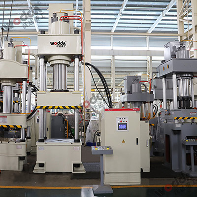 400噸四柱液(ye)壓機_400噸伺(sì)服液壓機(jī)