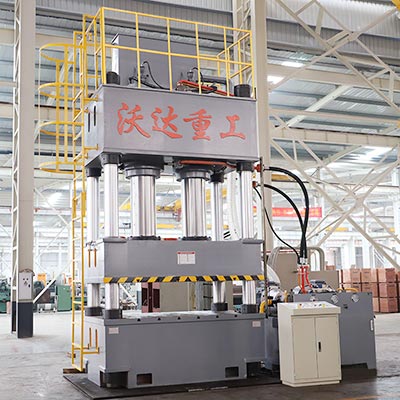 九腳托盤(pan)熱壓成型液(ye)壓機_800噸四柱(zhu)液壓機