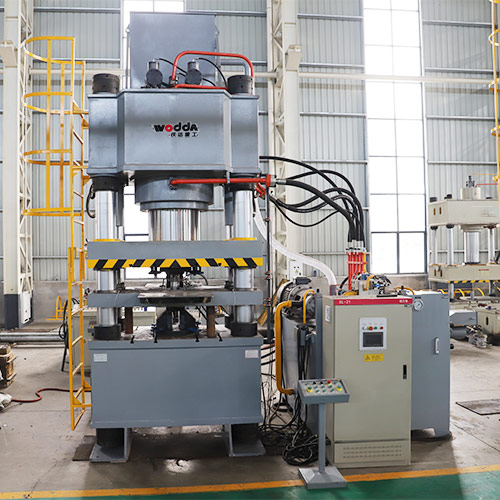 鐵矽鋁磁(cí)芯粉末成型(xing)液壓機_800噸四(sì)柱液壓機